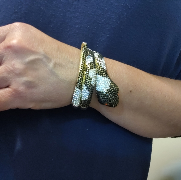 Vintage Dramatic Snake Hinged Cuff Bracelet - Picture 10 of 16
